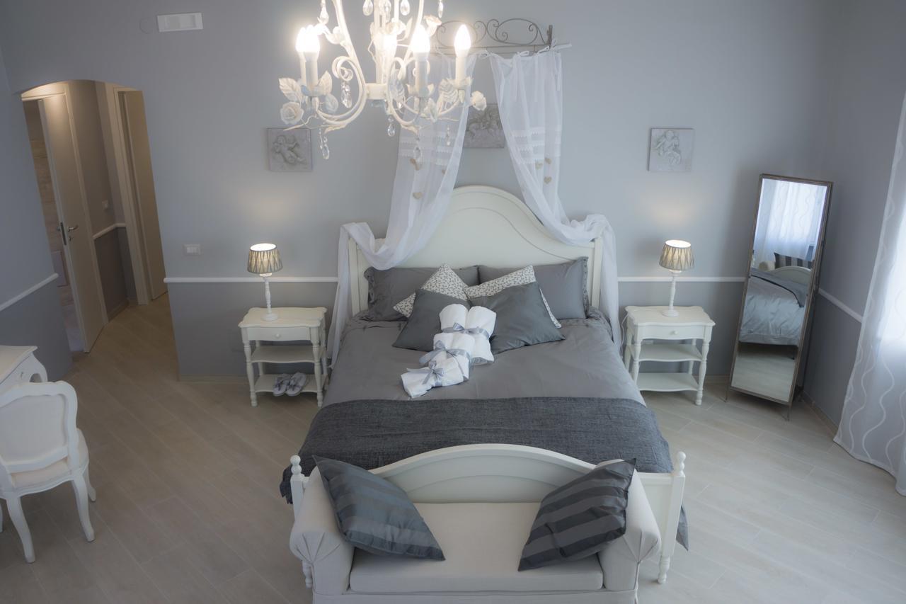 B&B Donna Ada Salerno Exteriör bild