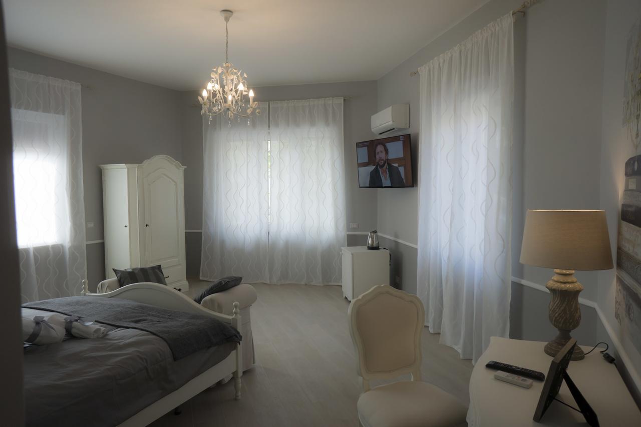 B&B Donna Ada Salerno Exteriör bild