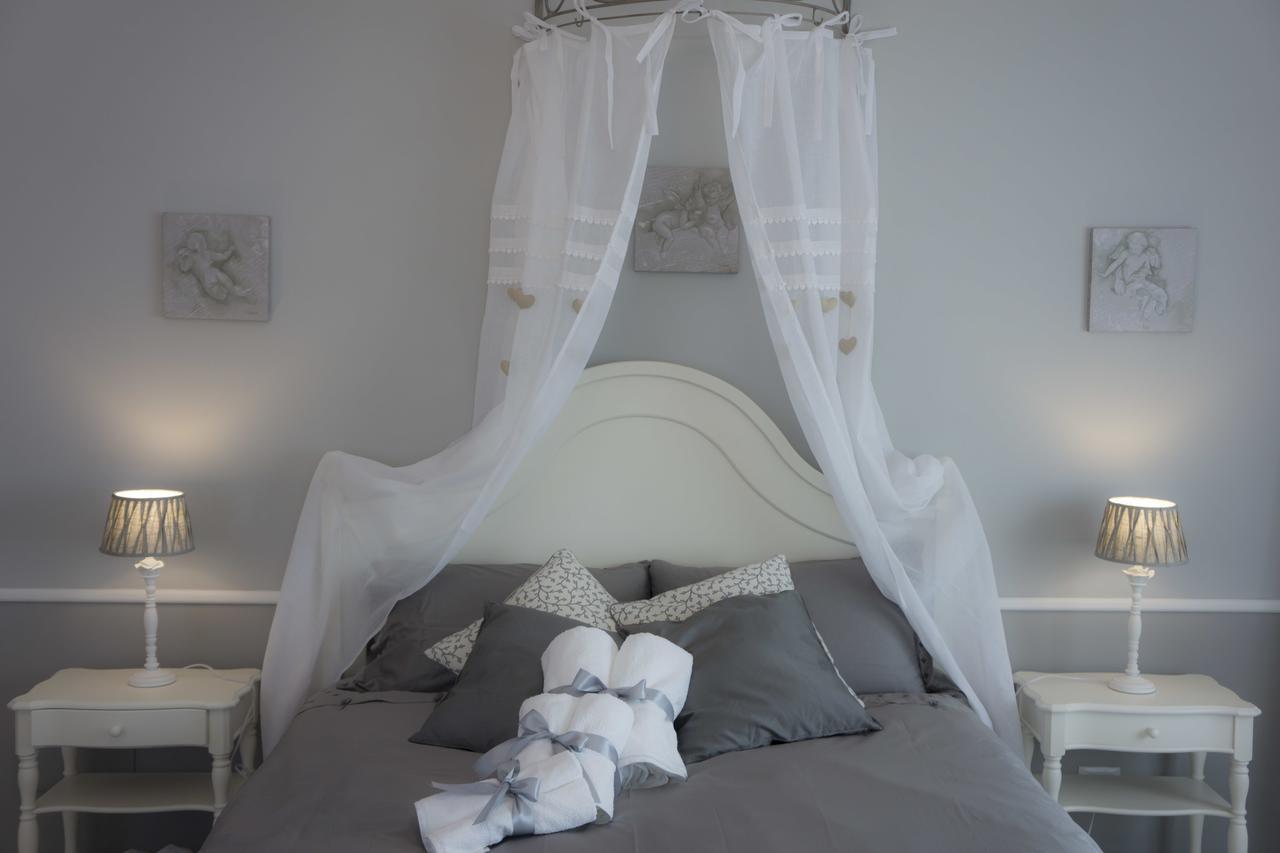 B&B Donna Ada Salerno Exteriör bild