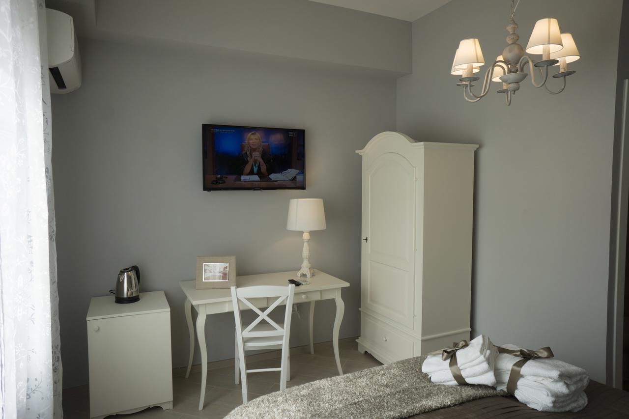 B&B Donna Ada Salerno Exteriör bild