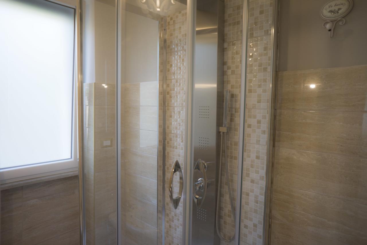 B&B Donna Ada Salerno Exteriör bild
