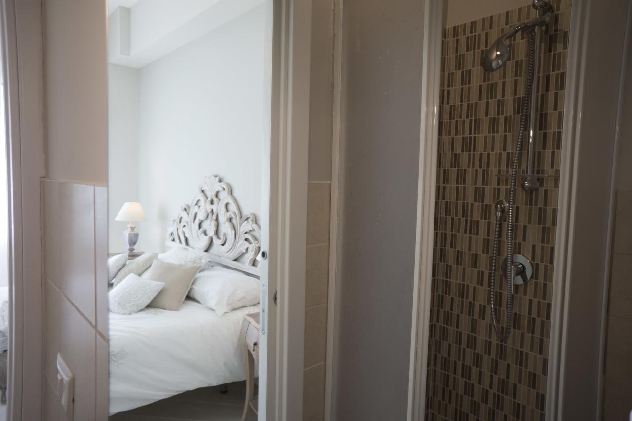 B&B Donna Ada Salerno Exteriör bild