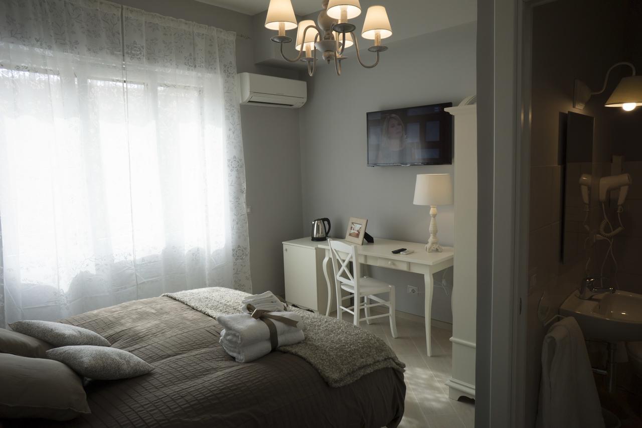 B&B Donna Ada Salerno Exteriör bild